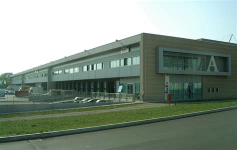 Coman Avioport Malpensa Office And Logistics Centre Bear Project