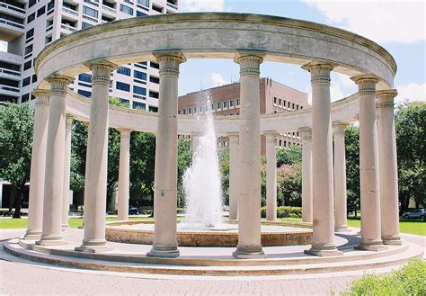 Top 5 Water Fountain Spots In Houston Tx Reesa Rei