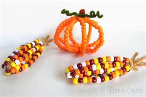 20 Easy Thanksgiving Crafts For Kids To Keep Them Busy