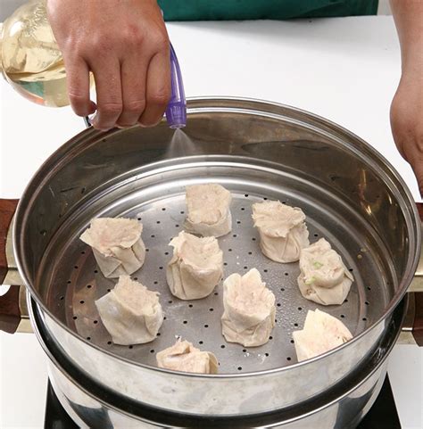 Resep iga bakar ketumbar sambal hijau, masak ala hotel di rumah. Tips Membuat Siomay Enak, Ini Cara Agar Kulit Siomay Tidak Kering Setelah Dikukus - Semua ...