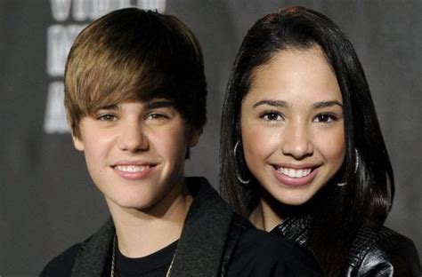 Justin Bieber New Girlfriend Jasmine Villegas