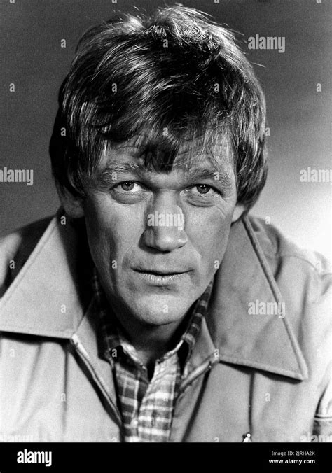 Bo Svenson Walking Tall Stock Photo Alamy