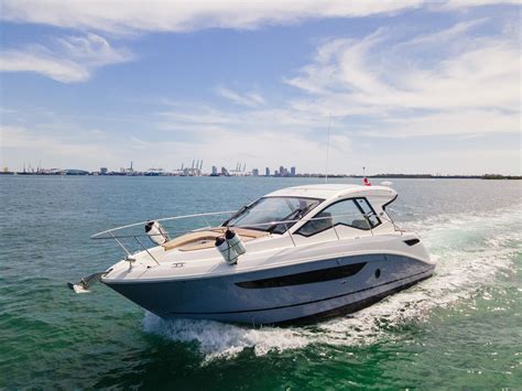 2017 Sea Ray 350 Coupe Motor Yacht For Sale Yachtworld