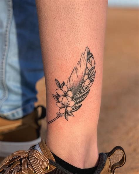 40 Photos That Prove Feather Tattoos Are A Timeless Carefree Ink