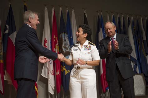 Michelle J Howard Becomes Navys First Female 4 Star Admiral