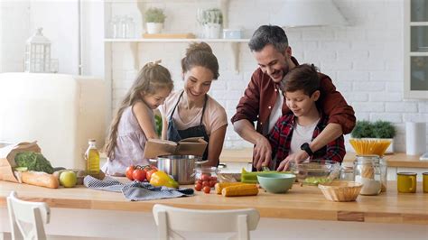 Conocé Los Beneficios Que Tiene Cocinar En Familia Perfil