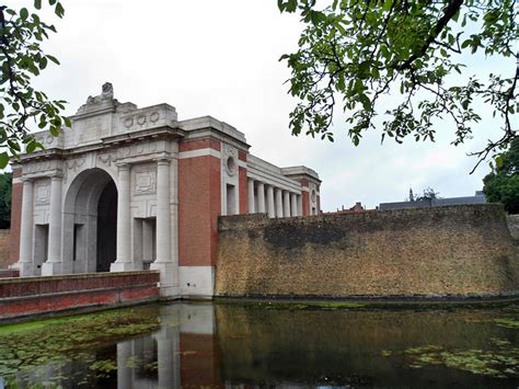 Menin Gate Memorial Ypres Belgium Cwgc Ww1 A