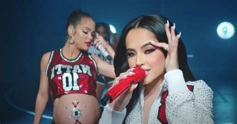 Is Becky G Pregnant Natti Natasha And Her Performance On The Tonight Show Venture Jolt