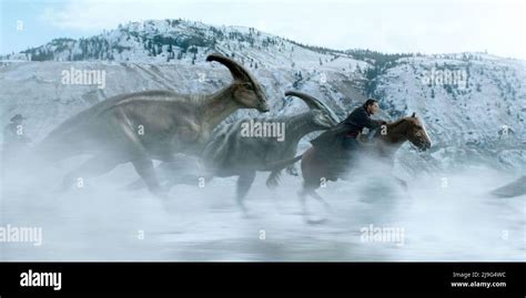 Chris Pratt In Jurassic World Dominion 2022 Directed By Colin Trevorrow Credit Amblin