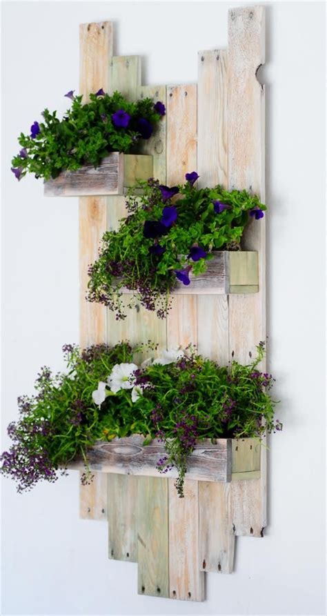 Diy Reclaimed Pallet Hanging Planter Wall Planters Outdoor Plant