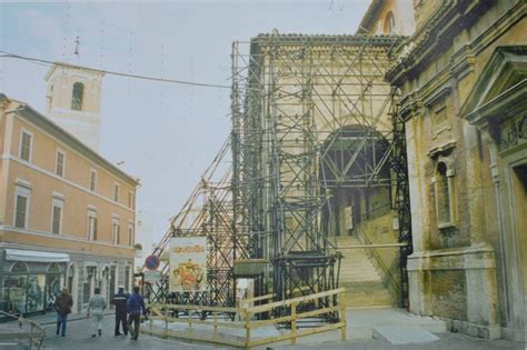 Séisme de 1997 en ombrie et dans les marches (fr); TERREMOTO 1997, FABRIANO NON DIMENTICA - Radio Gold
