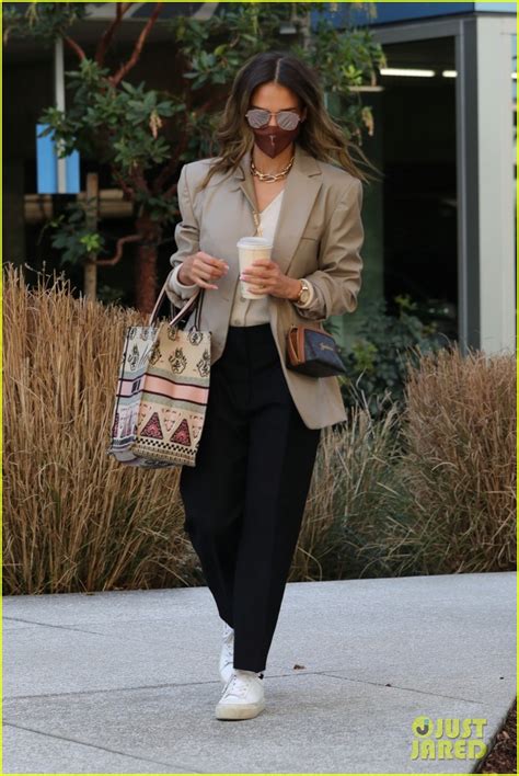 Photo Jessica Alba At The Office Photo Just Jared