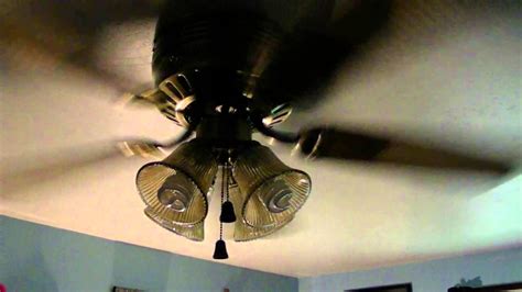 Here are a few ways you can quite a noisy ceiling fan motor by yourself. HOW TO STOP MY CEILING FAN FROM SQUEAKING - YouTube