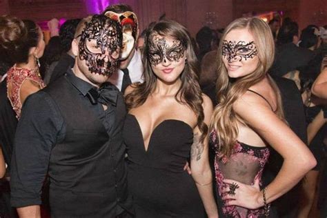 Image Result For Luxury Costumes For Masquerade Ball Masquerade Attire Masquerade Party