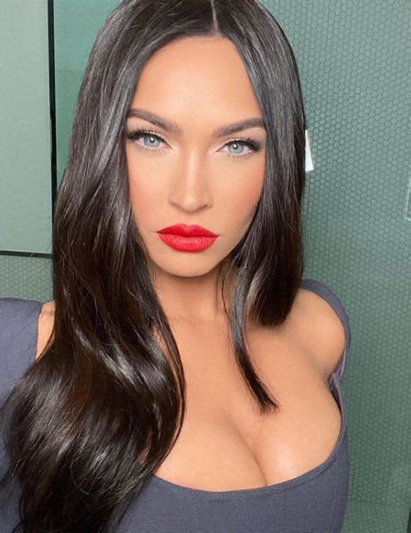 Megan Fox Looks Jaw Dropping In Latest Must See Photos Fans React