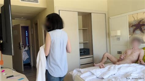 Public Dick Flash I Pull Out My Dick In Front Of A Hotel Maid And She
