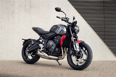 This includes their technical specifications, comparisions, news, expert reviews and from the pricing point also triumph motorcycles india has pitched it rightly and will lure those who. The Trident Will Be The Most Affordable Triumph in India ...
