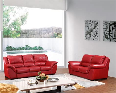 It has a strong and modern design. 210 Modern Red Italian Leather Sofa Set