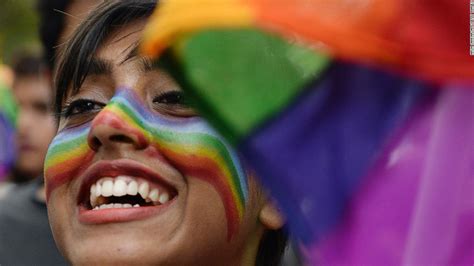 India Despenaliza El Sexo Entre Parejas Homosexuales En Un Fallo Histórico Cnn