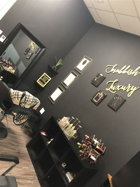 Black And Gold Theme Salon Home Beauty Salon Salon Suites Decor