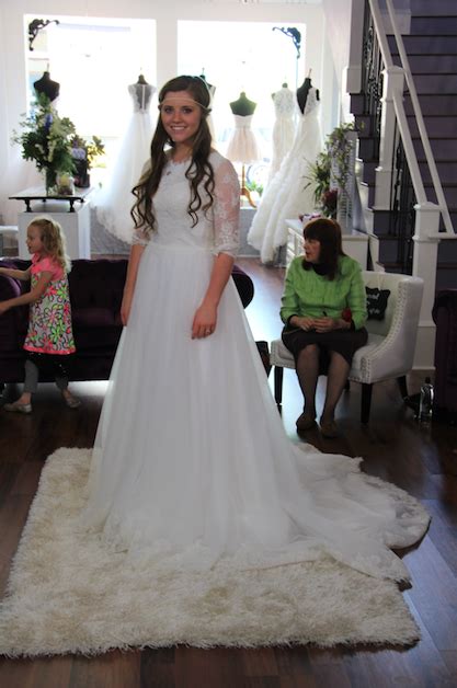 Jinger like her other sisters believes in family's. The Duggar family Blog: Joy's Wedding dress fitting
