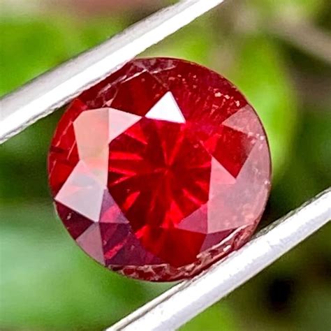 Beautiful Rhodolite Garnet Gemstone Intense Red Color Etsy