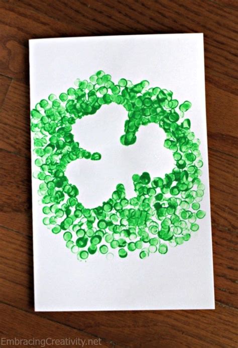 40 Best Low Mess Quick And Easy Shamrock Crafts For Kids St Patricks