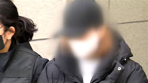 숨진 구미 3세 여아의 친모 석모(48)씨는 약속을 어기고 국립과학수사연구원의 3번째 유전자(dna) 검사마저 인정하지 않은 것으로 확인됐다. 전국끝까지 "낳은 적 없다"...구미 여아 사건 경찰 수사 마무리 | YTN
