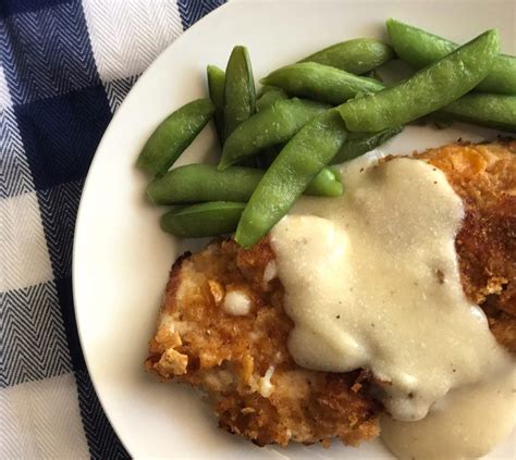 Country Fried Chicken With Creamy Gravy Meal Planning Mommies