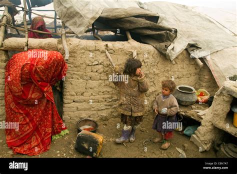 Afghan Women And Children Living In Poverty In Kabul Afghanistan Stock