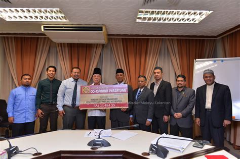 Kelantan islamic religious and malay culture council scored a relatively low mark in the accountability index rating, auditor report year 2007. Portal Rasmi MAIK - MAJLIS PENYERAHAN CEK ZAKAT PERNIAGAAN ...