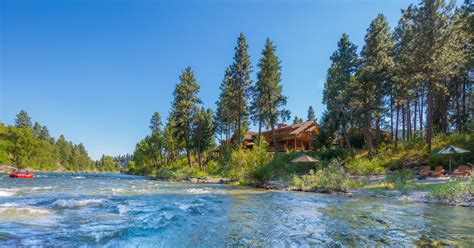 Welcome To The Grand River Lodge On The Wenatchee River In Leavenworth Wa