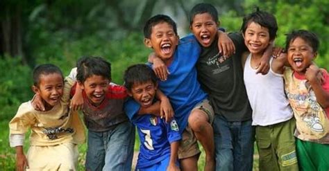 Peringkat Ke Indeks Kebahagiaan Dunia Masyarakat Indonesia Dinilai Selalu Bisa Bersyukur