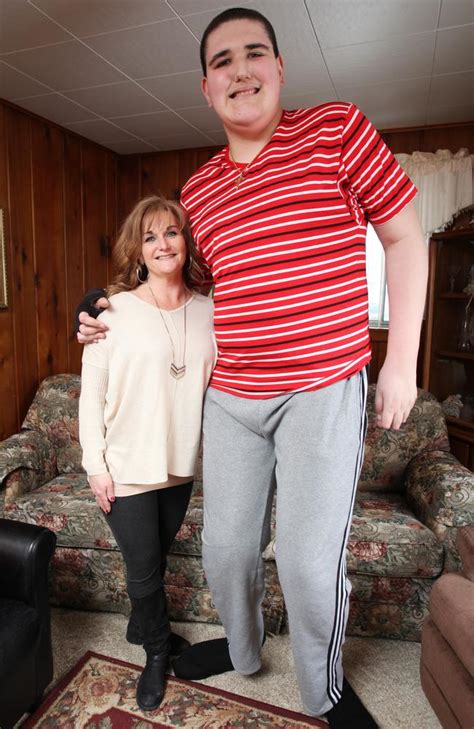 Broc Brown Is The Worlds Tallest Teenager Photos NT News