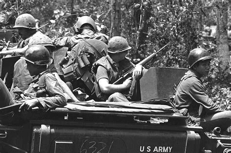 Vietnam War 1969 Us Mechanized South Vietnamese Troope Flickr