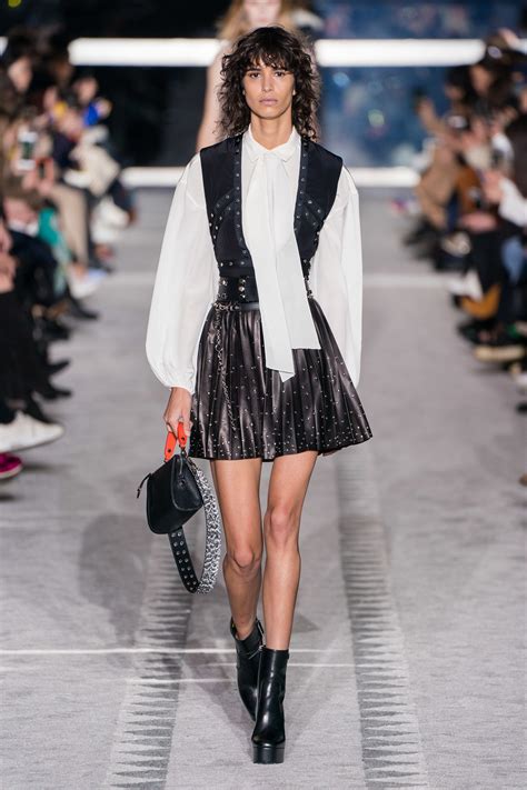 Longchamp Fall 2019 Ready To Wear Fashion Show Collection See The