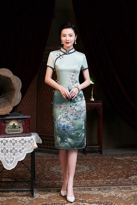 Traditional Chinese Dress Kneelength Cheongsam Dress Green Etsy