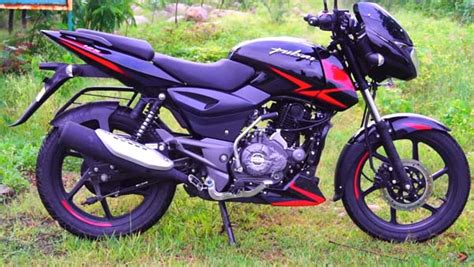 Onroad and gst price, specs, exact mileage, features, colours, pictures, user reviews and all details of bajaj pulsar ns 125 motorcycle. Bajaj Pulsar 125 Split Seat Prices Revealed: Costs Around ...