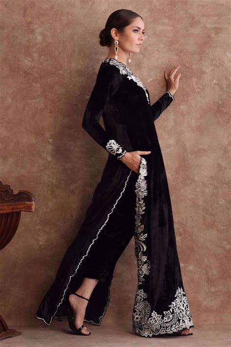 Rozina Munib Women Dresses Designer Lv 12 Stunning Dresses