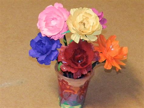 Recycle Flower Craft With Plastic Bottle ~ Creative Art And Craft Ideas