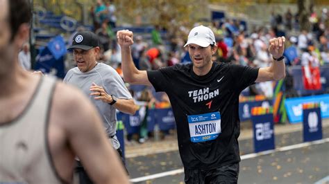 celebrity times in the nyc marathon ashton kutcher and more the new york times