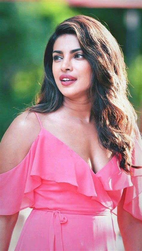Priyanka Chopra Hot Photos Priyankachopra Actress Bollywood Actresses Beautiful Indian