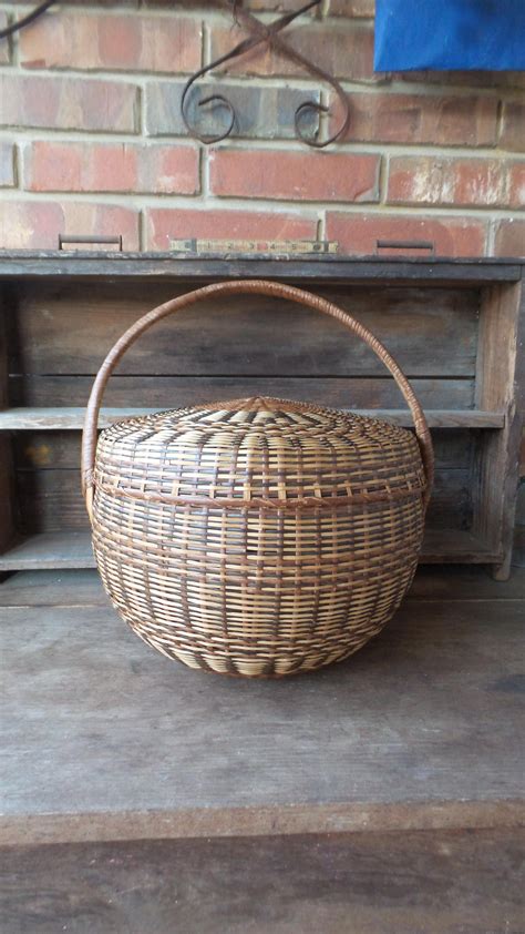 Vintage Handmade Basket, Woven Basket, Basket with lid and Handle, Reed Basket, Rattan Basket ...