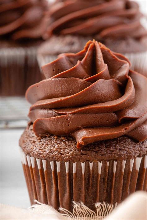 Easy Chocolate Frosting Recipe