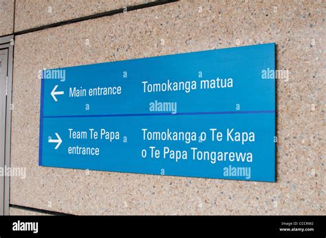 Multilingual Signs Hi Res Stock Photography And Images Alamy