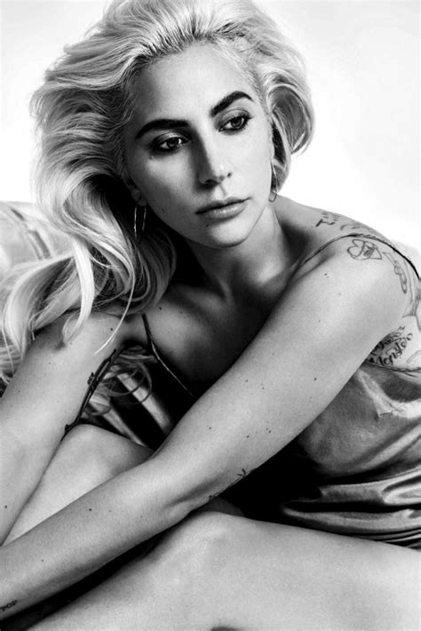 Lady Gaga Photographed By Collier Schorr For The New Vanity Fair Italy Issue Dec Fotos