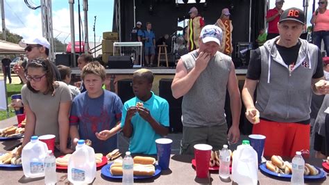 Richland Centers Thunderfest 1st Hot Dog Eating Contest Youtube