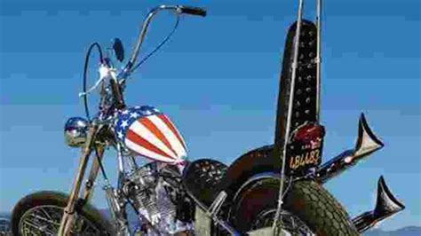 Iconic Easy Rider Chopper Sells For 135 Million Ht Auto