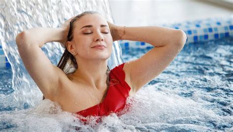 Here Are 7 Health Benefits Of Bathing Regularly जानिए हर रोज नहाने के