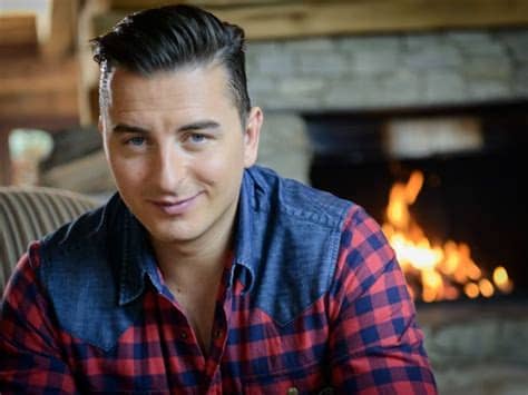 Andreas gabalier bezeichnet sich selbst als volksrock'n' roller, aktuell entwickelt er sich allerdings mehr zum bad boy der volksmusik, der immer wieder aneckt. Andreas Gabalier Songs, Lieder, Videos & Infos - RauteMusik.FM